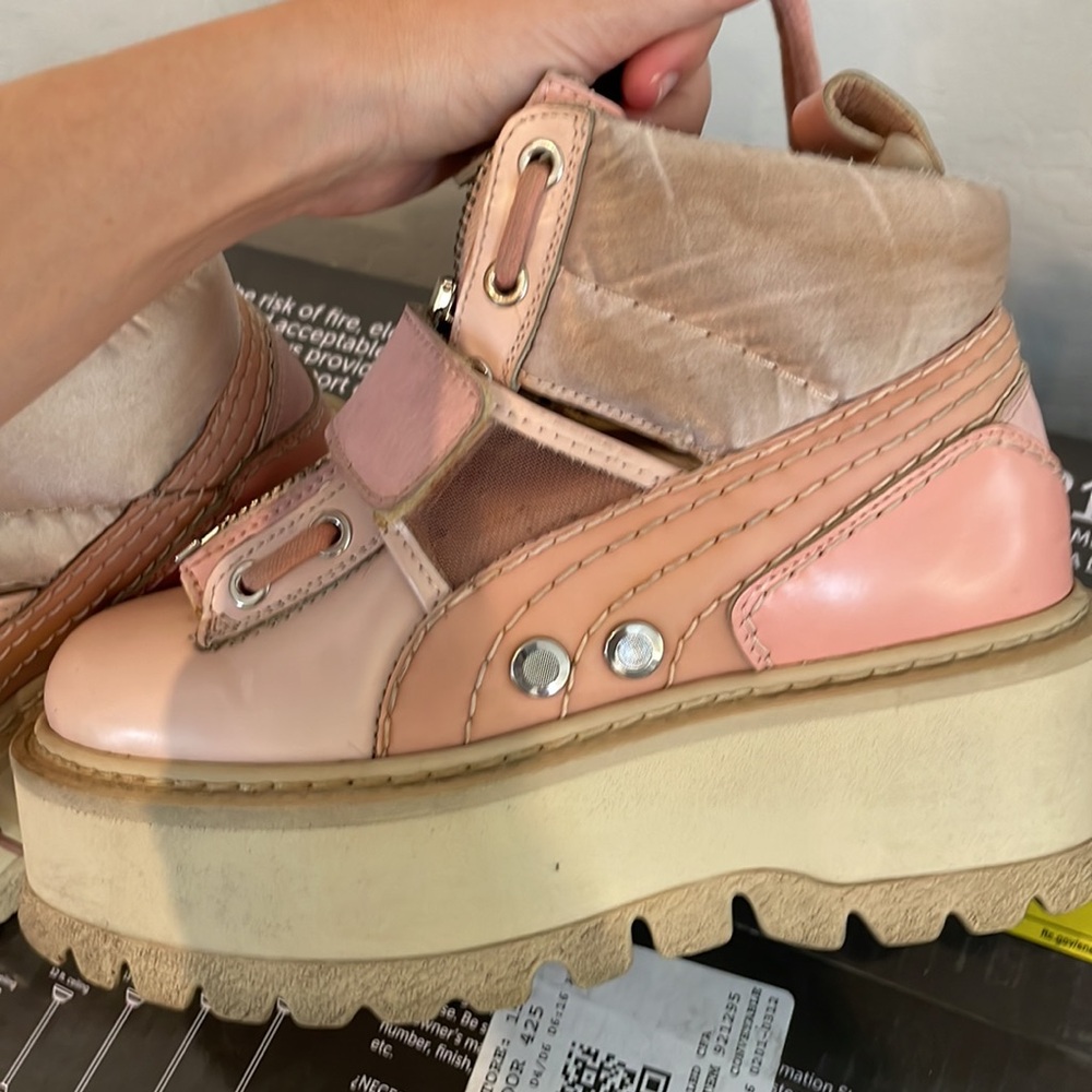 PUMA FENTY baby pink platform boots - Picture 9 of 10